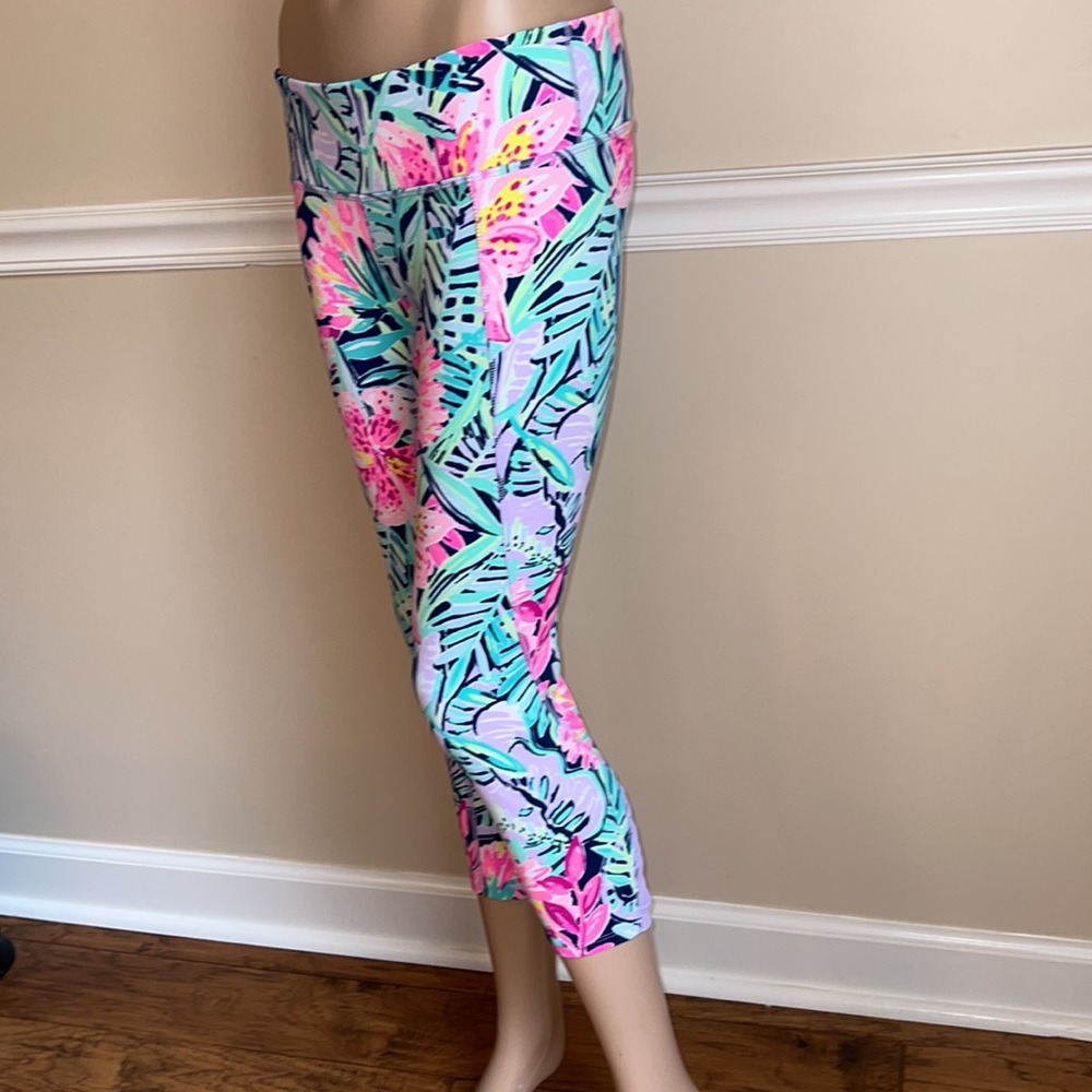 🌸 Lilly Pulitzer Luxletic Midi Leggings - Picture 5 of 15